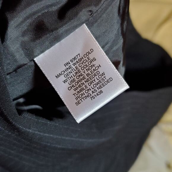 Liz Claiborne Classic Black w/ Gray Pinstripe Versatile Pencil Skirt Size 10 - Picture 7 of 7